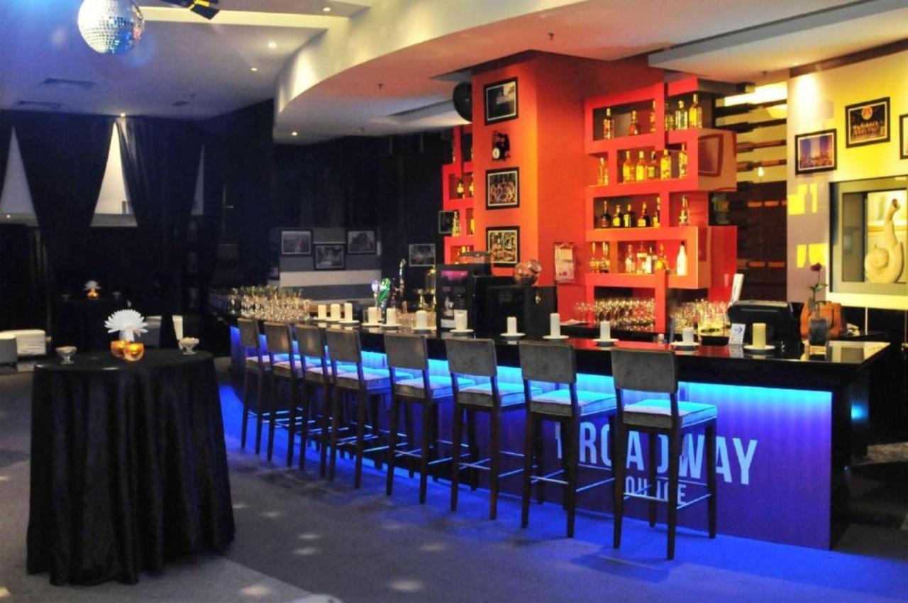 The Bukit Bintang Serviced Residences Куала Лумпур Екстериор снимка